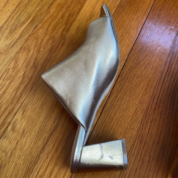 Rachel Zoe Gold Mika Metallic Leather Block Heel Mules women’s size 6.5 - Picture 11 of 16